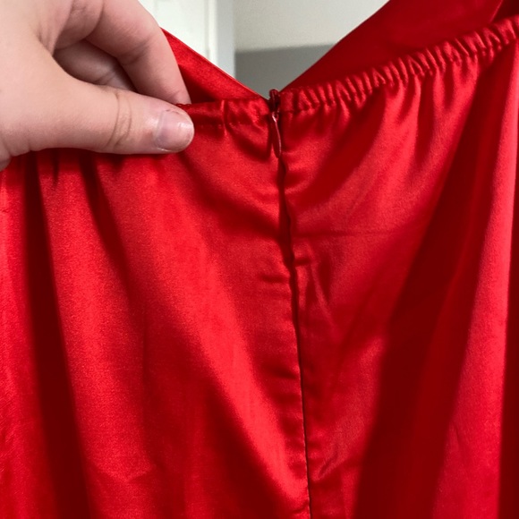 RED BODYCON DRESS - Picture 4 of 5